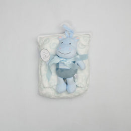 BLANKET WITH A HIPPO MUSICAL TOY