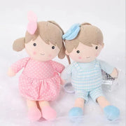 BOY AND GIRL  PLUSH MUSICAL TOY